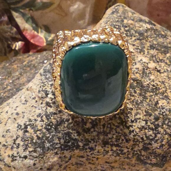 New ZARA Bold Green Stone Open-Back Ring - Picture 6 of 8